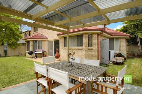 Property photo of 27 Farmer Circuit Beaumont Hills NSW 2155