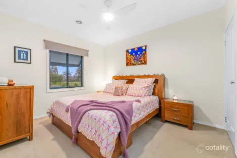 Property photo of 1 The Terrace Narre Warren South VIC 3805