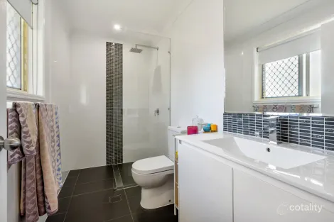 Property photo of 8 Doyen Court Warner QLD 4500