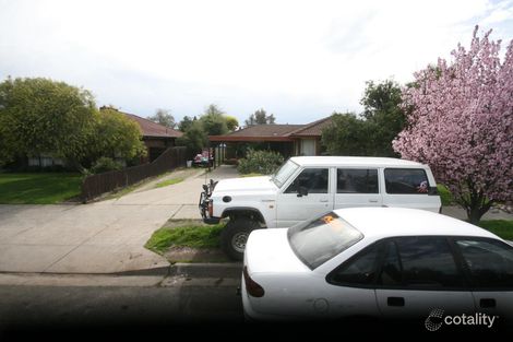 10 Waradgery Dr, Rowville, VIC 3178