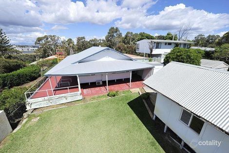 Property photo of 2 Peter Street Halls Head WA 6210