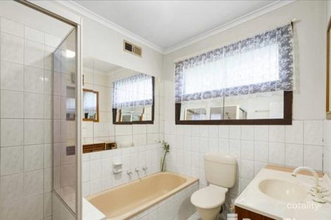 Property photo of 4 Verdant Avenue Ardeer VIC 3022