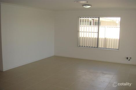 Property photo of 2/12 Ellem Drive Chinchilla QLD 4413