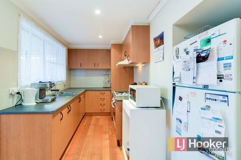 Property photo of 8 Highland Avenue Hampton Park VIC 3976