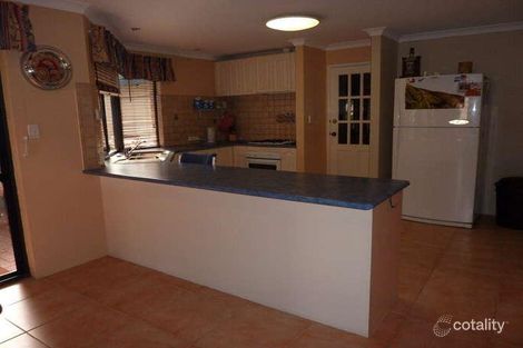 Property photo of 76 Leschenault Parade Australind WA 6233