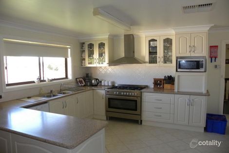 Property photo of 8 Cherry Court Young NSW 2594