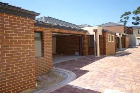 11b Ungaroo Rd, Westminster, WA 6061