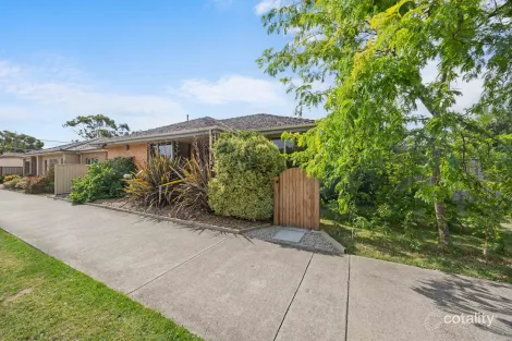 34 Longley St, Alfredton, VIC 3350