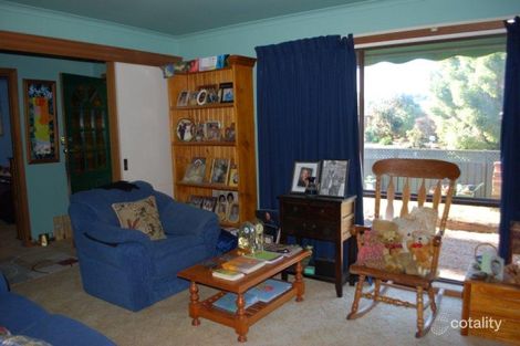 Property photo of 19 Paisley Crescent Mooroopna VIC 3629