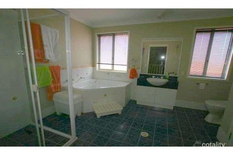 Property photo of 20 Dore Place Mount Annan NSW 2567