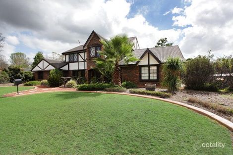 11 Warburton Cres, Werrington County, NSW 2747