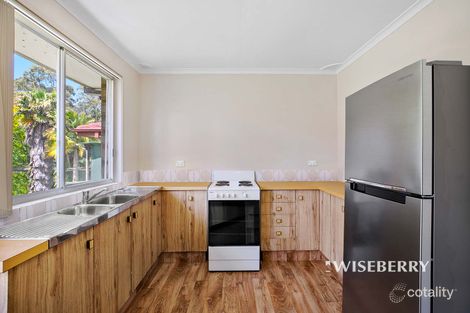 Property photo of 21 Merinda Avenue Charmhaven NSW 2263