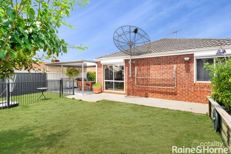 Property photo of 52 Heysen Parkway Caroline Springs VIC 3023