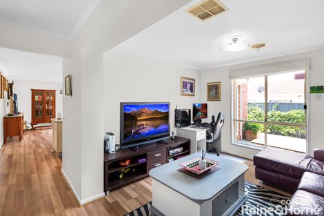 Property photo of 52 Heysen Parkway Caroline Springs VIC 3023