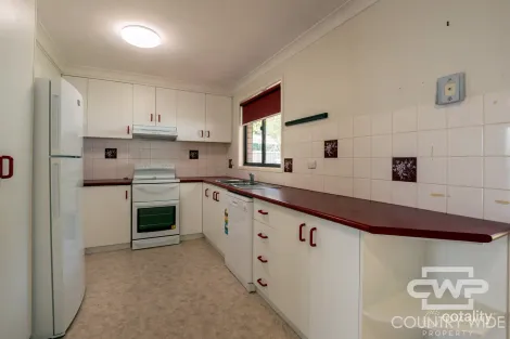 Property photo of 147 Malpas Street Guyra NSW 2365