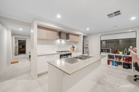 Property photo of 207 Morison Road Cranbourne East VIC 3977