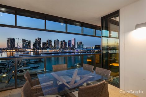 Property photo of 22/8 Waterside Place Docklands VIC 3008