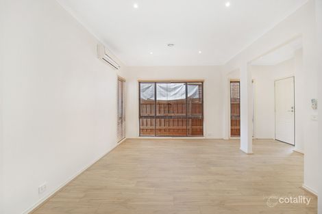 Property photo of 30 Silky Oak Drive Bundoora VIC 3083