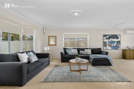 Property photo of 15 Balmoral Street Pottsville NSW 2489