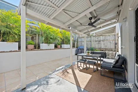 26/1 Gumview St, Albany Creek, QLD 4035