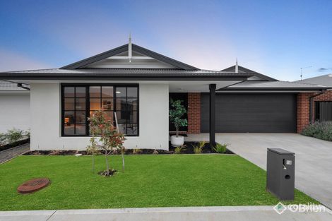 10 Expedition Cct, Pakenham, VIC 3810