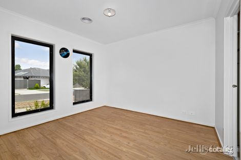 Property photo of 7 Ocallaghan Parade Lucas VIC 3350