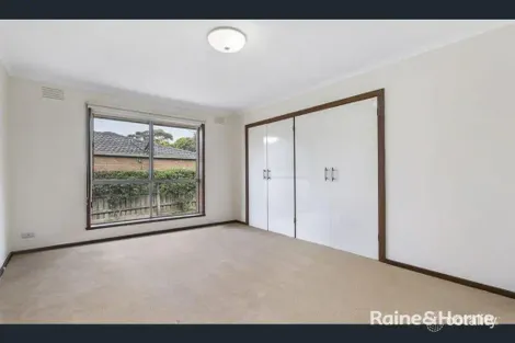 Property photo of 1/95 Clarendon Street Cranbourne VIC 3977