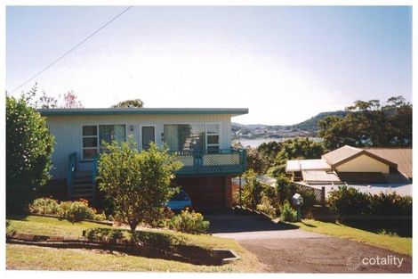 Property photo of 9 Penang Street Point Clare NSW 2250