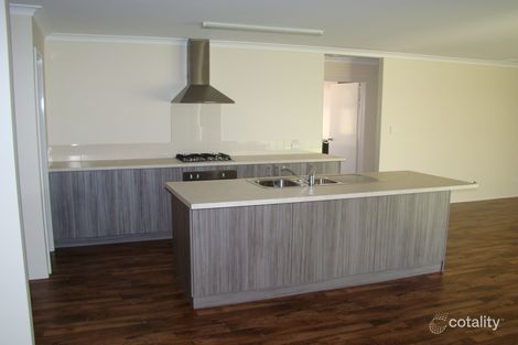 Property photo of 23 Denebola Drive Australind WA 6233