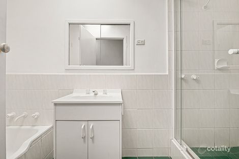 Property photo of 4/15 Outer Crescent Brighton VIC 3186