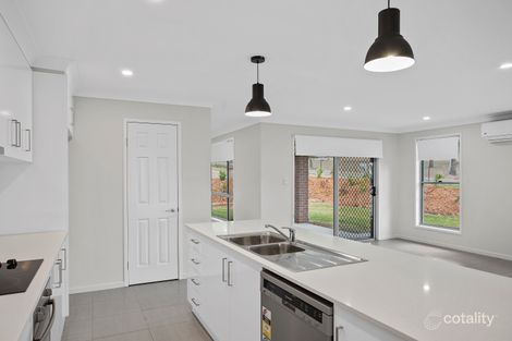 Property photo of 26A Wagtail Drive Regency Downs QLD 4341