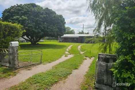 28 Cameron St, Ayr, QLD 4807