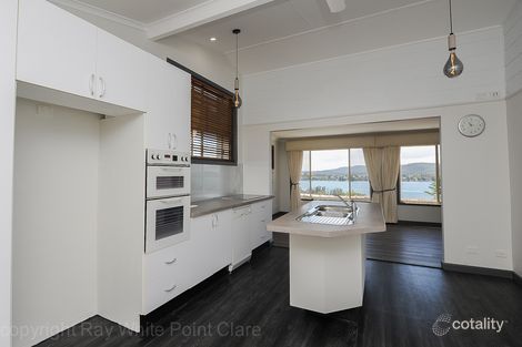 Property photo of 9 Hughes Street Point Clare NSW 2250