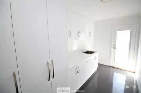 Property photo of 47 Holmes Crescent Griffith NSW 2680