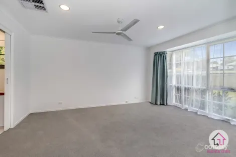 Property photo of 8 Laffan Close Wallan VIC 3756