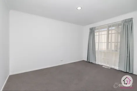 Property photo of 8 Laffan Close Wallan VIC 3756