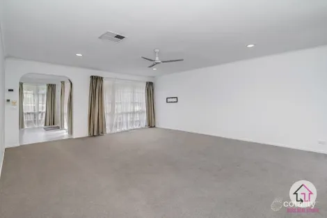 Property photo of 8 Laffan Close Wallan VIC 3756