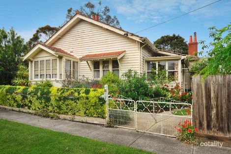 Property photo of 11 Kingsley Crescent Mont Albert VIC 3127