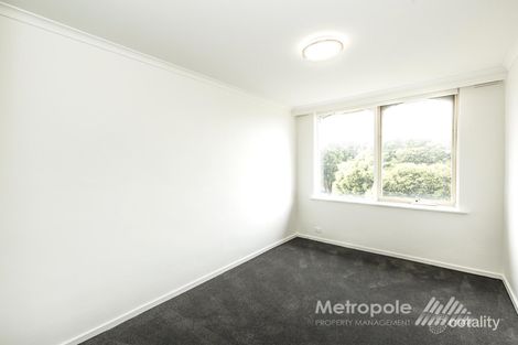 Property photo of 8/11 Roseberry Grove Glen Huntly VIC 3163