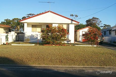 Property photo of 39 Micalo Street Iluka NSW 2466