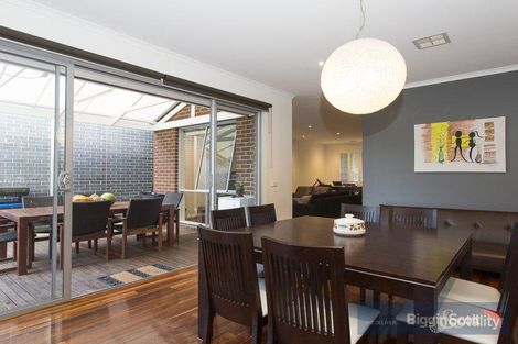 Property photo of 5 Lomas Way Maidstone VIC 3012