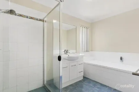 Property photo of 15 Ellen Street Oxley QLD 4075