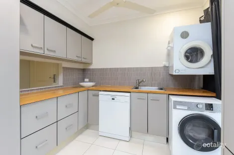 Property photo of 7 Bower Close Craiglie QLD 4877