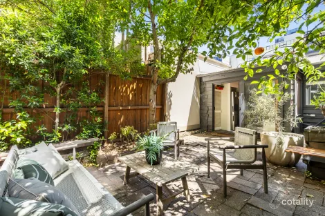 18 Chapel St, Cremorne, VIC 3121