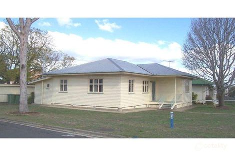 5 Vernon St, Ipswich, QLD 4305