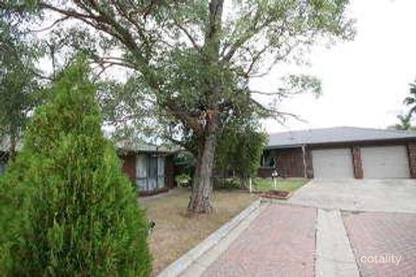 9 Coonawarra Cl, Woodcroft, SA 5162