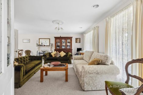 Property photo of 10 Dianne Court Canadian VIC 3350