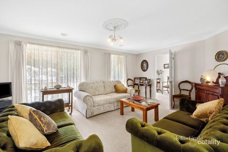 Property photo of 10 Dianne Court Canadian VIC 3350