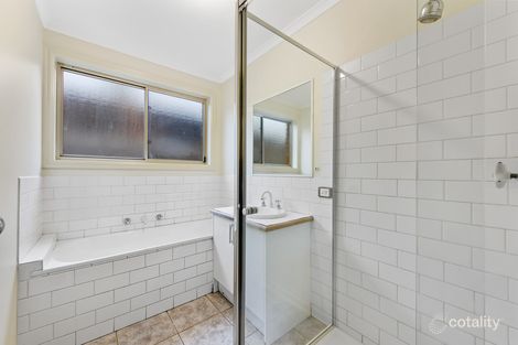 Property photo of 19 Manchester Drive Sydenham VIC 3037