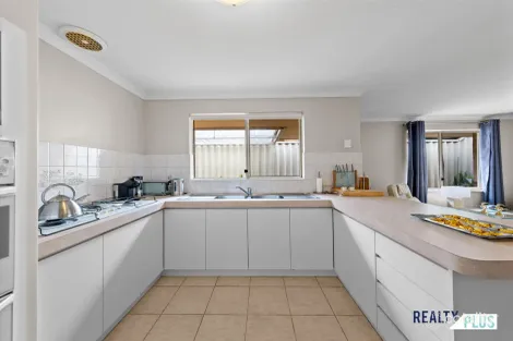 Property photo of 1/14 Giuffre Place Lake Coogee WA 6166